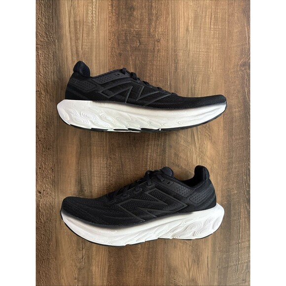 New Balance Fresh Foam 1080v13 Black White Men Size 10B Running Shoes M1080K13 - Picture 1 of 6